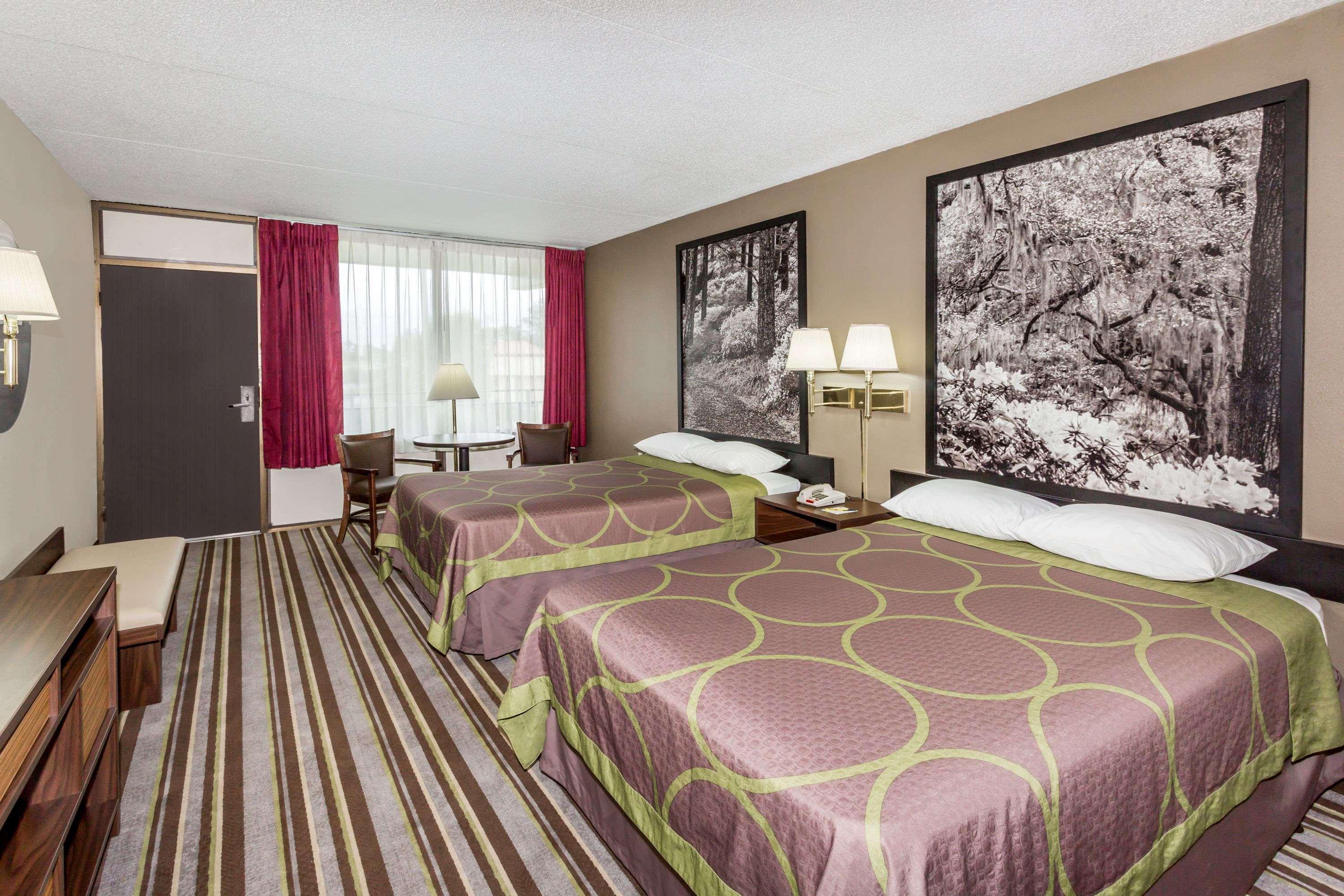 Super 8 By Wyndham Valdosta Mall Екстер'єр фото