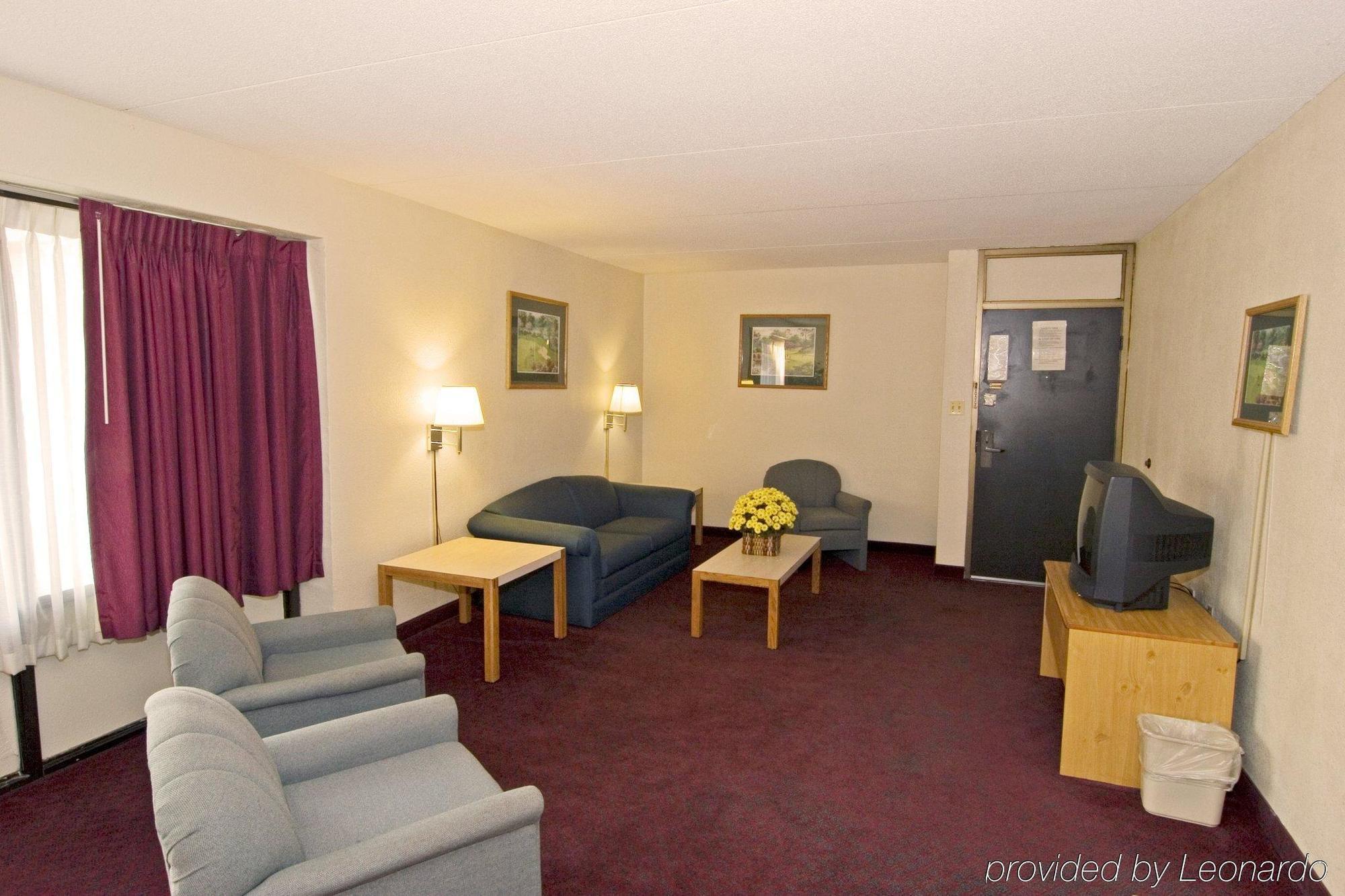 Super 8 By Wyndham Valdosta Mall Екстер'єр фото